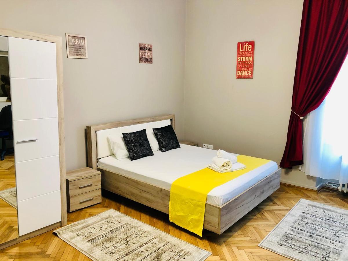 Ultra-Central Apartment Just In Union Squere Timişoara Exteriör bild